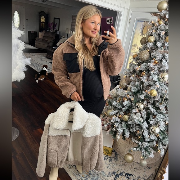 Abercrombie & Fitch Cream Taupe Colorblock Zip Up Sherpa Jacket - Picture 2 of 14